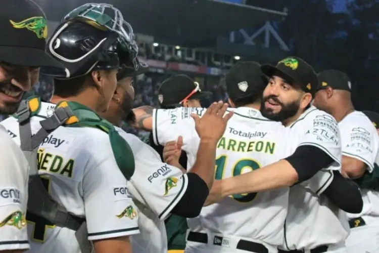 LMB: Los Pericos de Puebla acarician la Serie del Rey