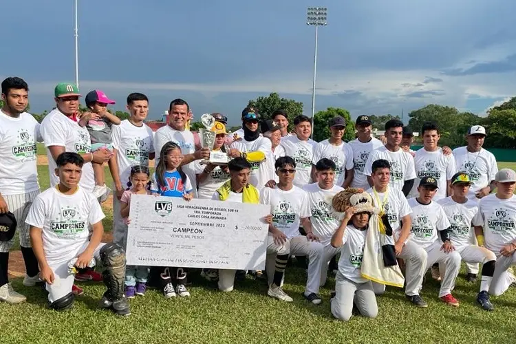 Acayucan es campeón del primer Torneo Sub 18 de la Liga Veracruzana de Béisbol