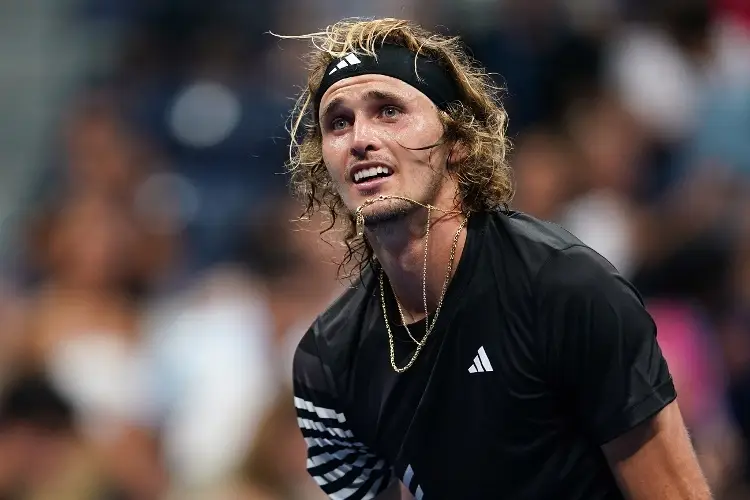 Zverev detiene su juego en el US Open por gritos nazis de un fan