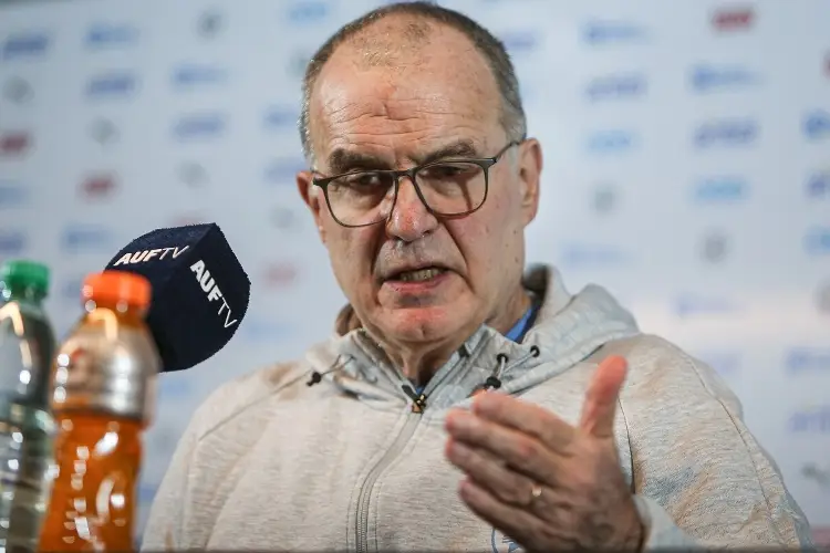 Uruguay comienza camino rumbo al Mundial, con Bielsa al frente