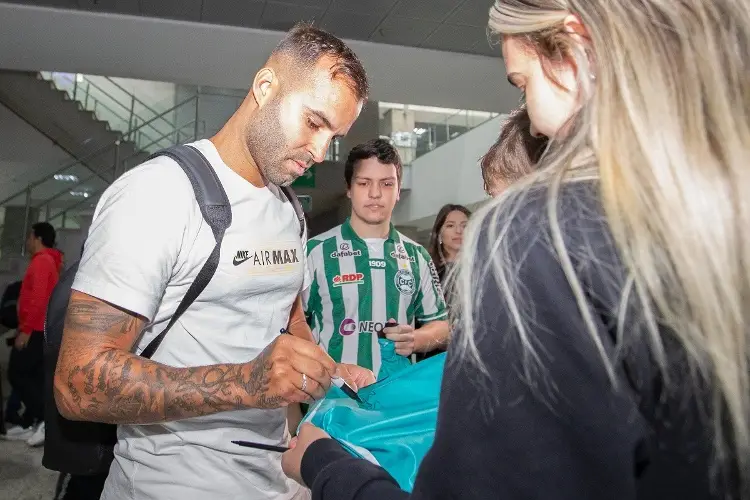 Jesé llegó a Brasil y dice estar feliz