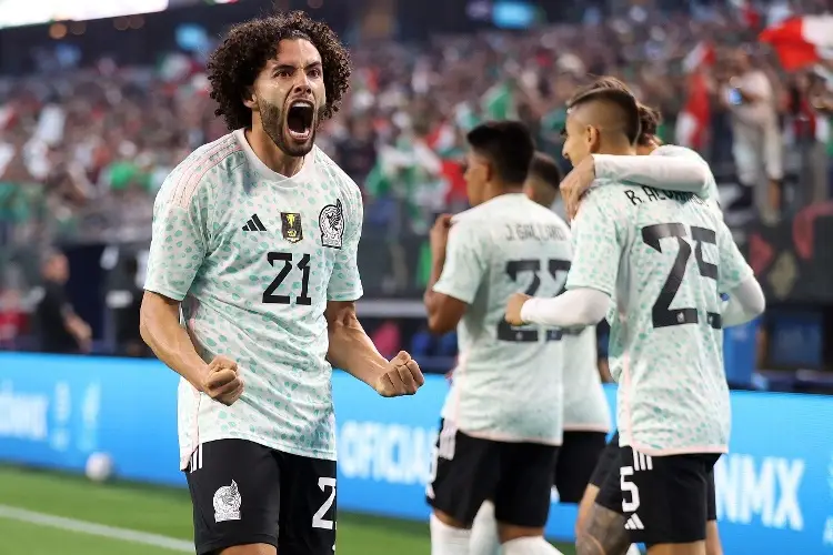El conmovedor mensaje del 'Chino' Huerta tras debutar con gol en la Selección Mexicana