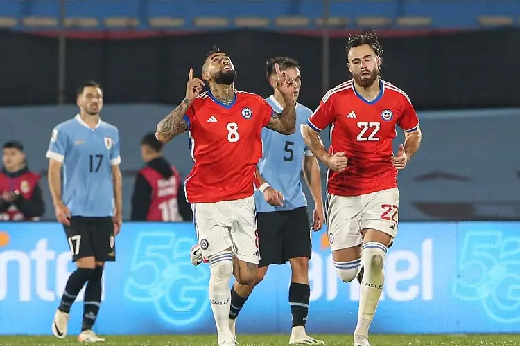 Chile recibe a Colombia con la urgencia de puntos rumbo al Mundial
