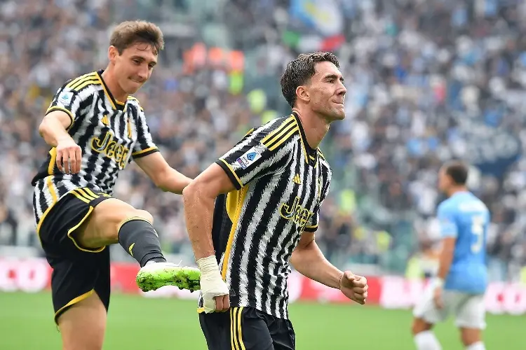 Vlahovic comanda el triunfo de la Juventus ante Lazio