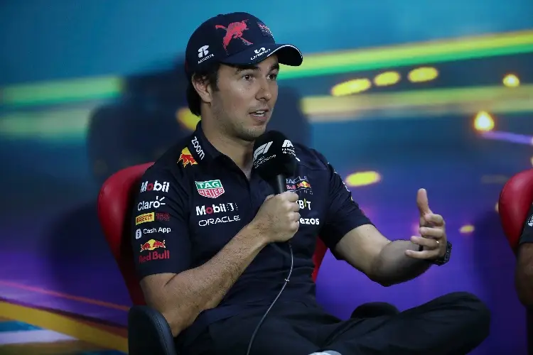 'Checo' Pérez califica como 'desastre' su clasificación en Singapur 
