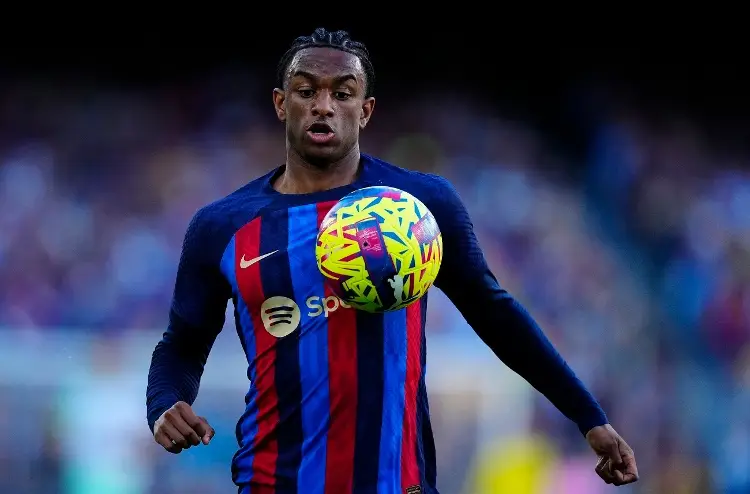 Barcelona renueva a una de sus joyas, le pone cláusula de mil millones