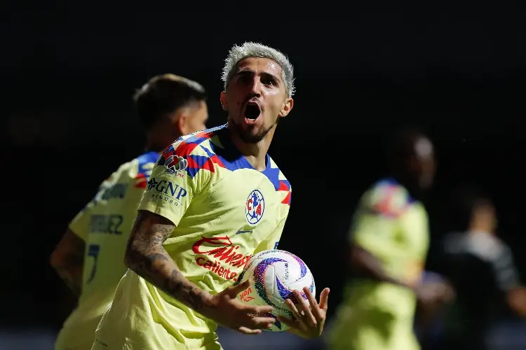 América vence a Querétaro y es el nuevo líder de la Liga MX