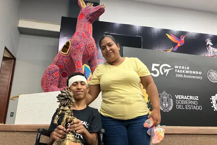 Pese a su discapacidad motriz sueña con ser fisicoculturista y lo está logrando