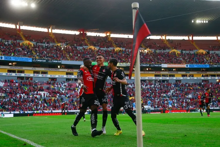 Golazo en la Liga MX es nominado al Premio Puskás (VIDEO)