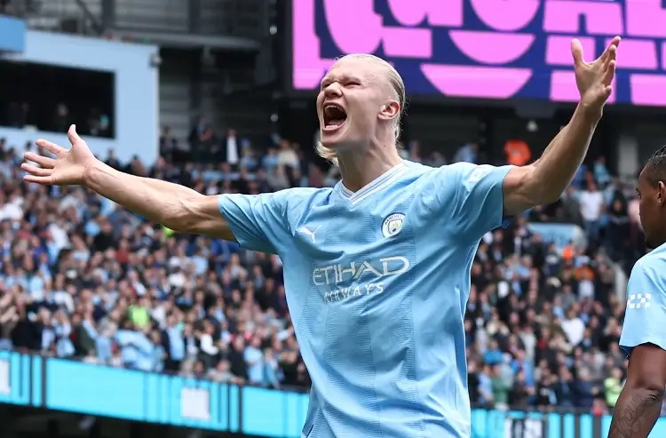 Haaland comanda paso perfecto de Manchester City 