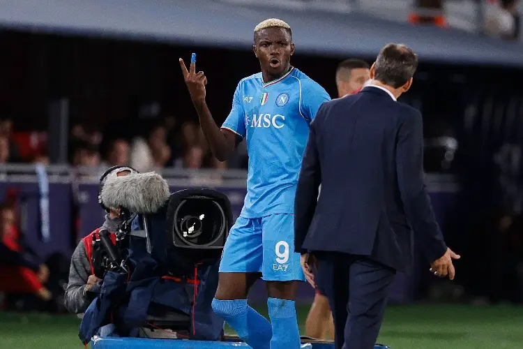 Napoli se burla de su propio jugador y podría haber problemas legales (VIDEO)