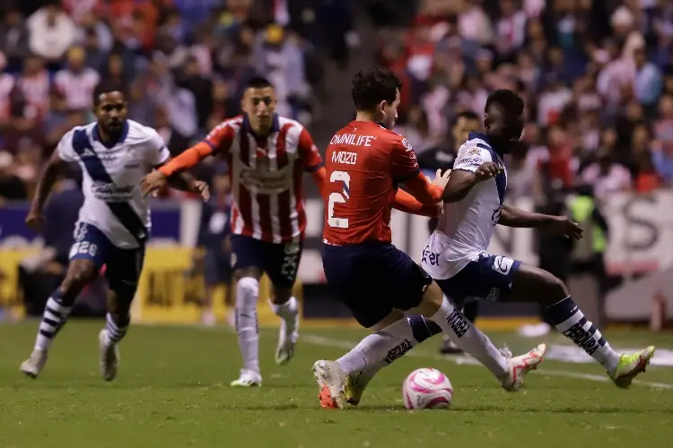 Chivas vuelve a ganar, ahora frente a Puebla