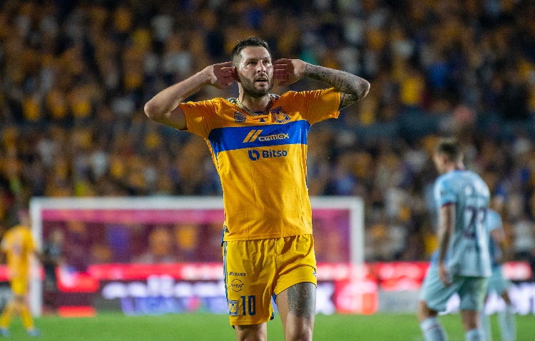 Tigres vence a Cruz Azul con un gol de último minuto