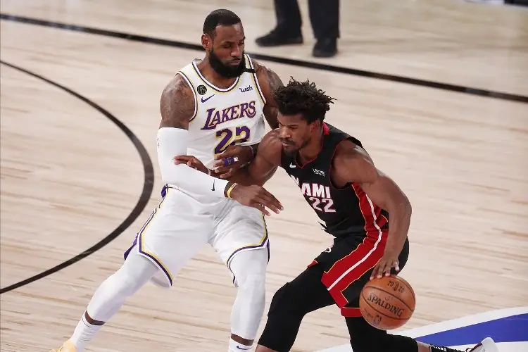 NBA: Heat destroza a los Lakers
