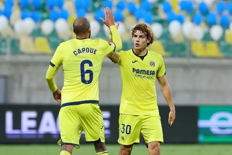 Villarreal remonta en los últimos minutos y sigue con vida en la Europa League
