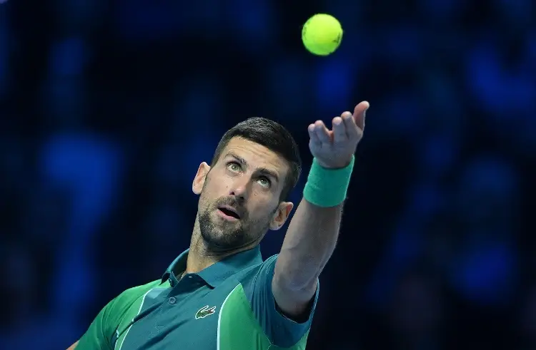 Djokovic se impone a Rune y terminará el 2023 como número uno del mundo
