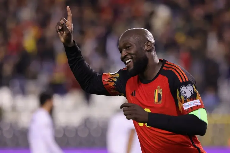 Lukaku marca cuatro goles en veinte minutos y sella triunfo de Bélgica