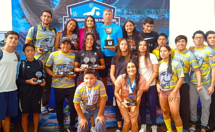 Pirañas Team campeón absoluto del Estatal de Natación 2023