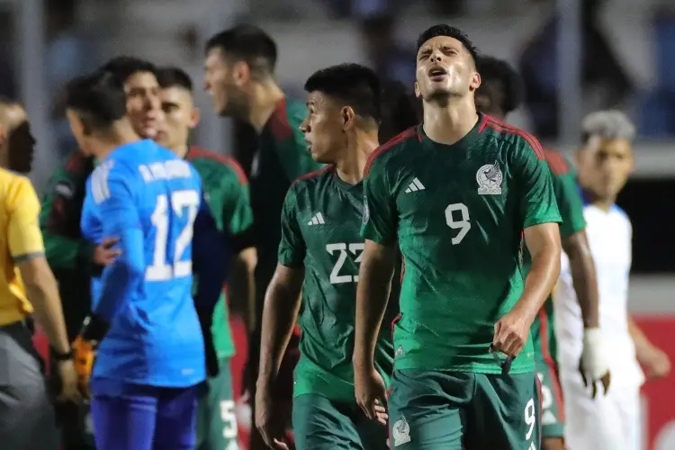 Con presión y obligación, México recibe a Honduras 
