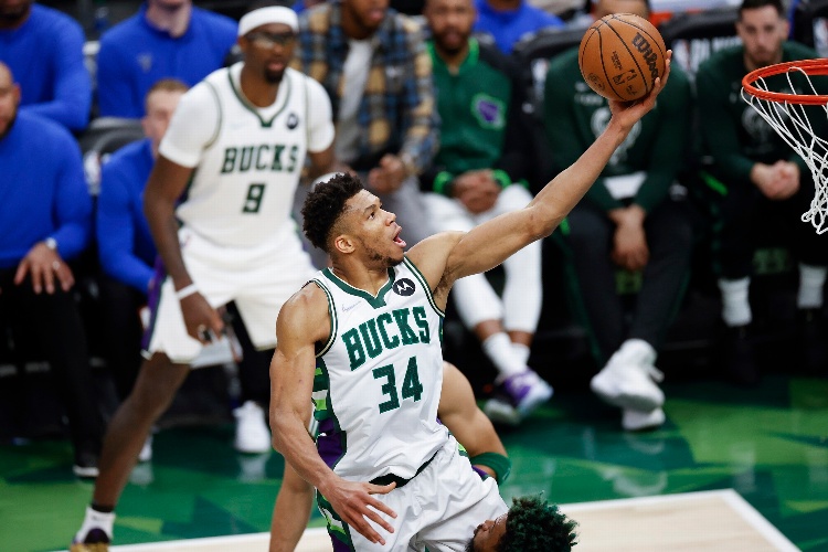 NBA: Bucks logran la mayor remontada en lo que va de la temporada