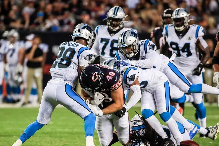 NFL: Panthers despide a su entrenador por la decepcionante campaña