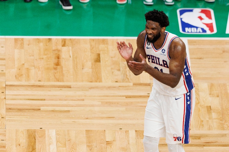 NBA: Embiid sigue en plan grande y destroza a los Lakers
