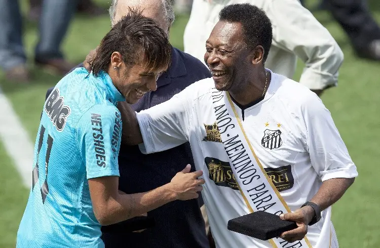 Neymar pide a Santos que retire su número en segunda división