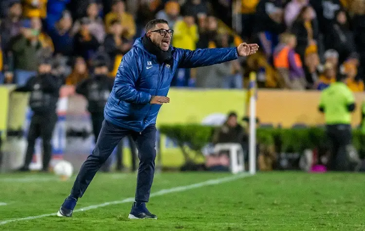 Mohamed renuncia a los Pumas