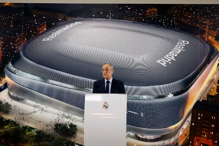 Florentino Pérez presume el nuevo Bernabéu