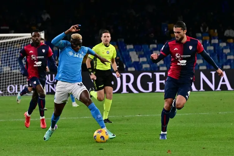 Napoli renueva a su goleador Victor Osimhen  