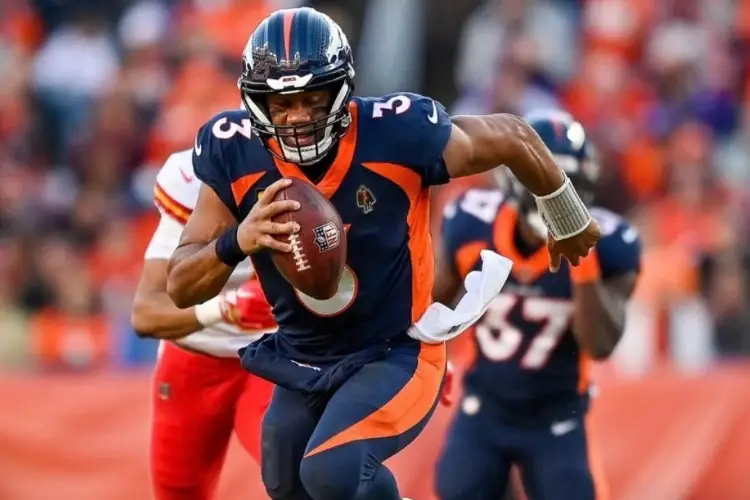 NFL: Broncos mandan a la banca a Russell Wilson