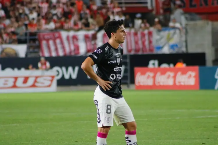 ¡Llegó el quinto! Faravelli listo para reportar con Cruz Azul (VIDEO)