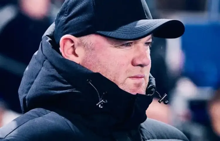 Despiden a Wayne Rooney como entrenador, no dirigió ni 20 partidos