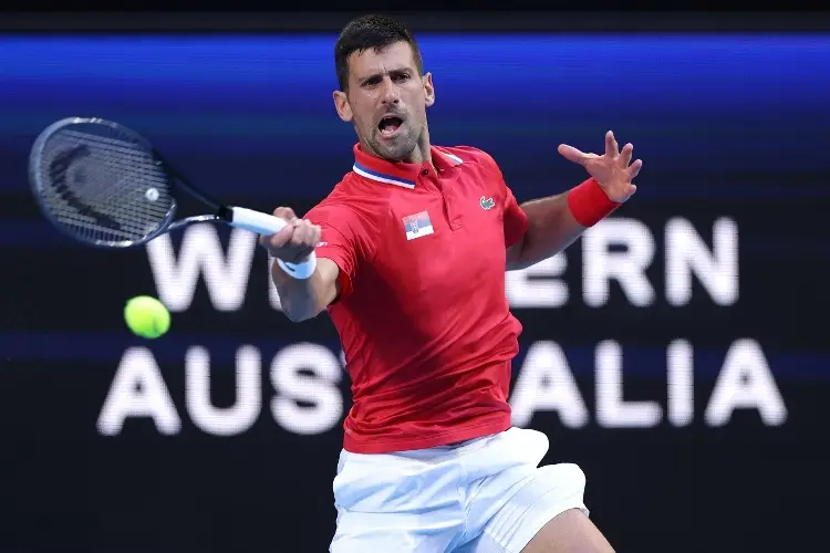Djokovic resta importancia a su lesión y se alista para el Australian Open