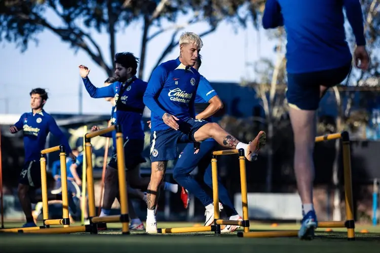 América gana y el 'Chicote' anota