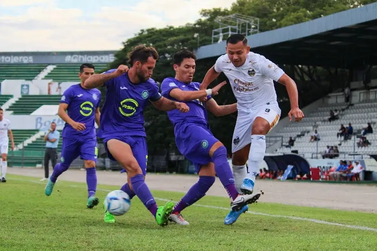 Racing FC Porto Palmeiras mantiene el liderato tras empatar en Chiapas