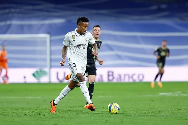 Militao renueva con el Real Madrid