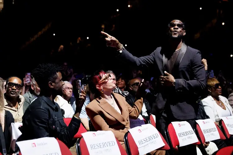 NFL: Usher y el reto de hacer uno de los grandes shows de mediotiempo