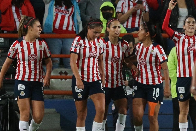 Chivas marca 10 goles en un juego de la Liga MX Femenil
