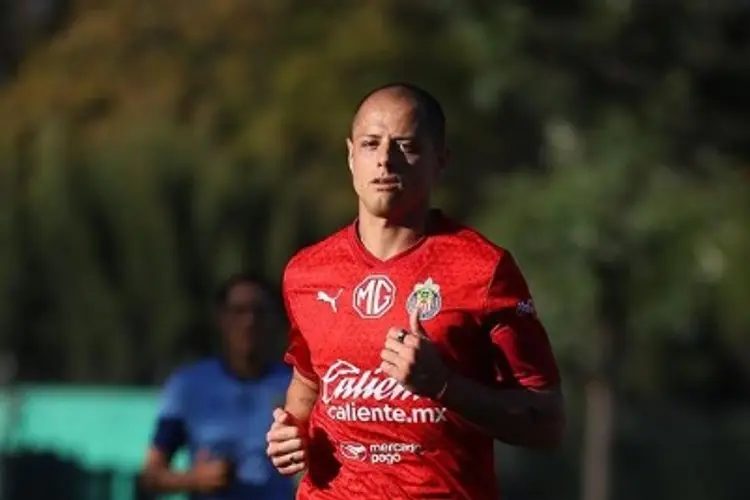 Chicharito dice que se acerca a su mejor versión