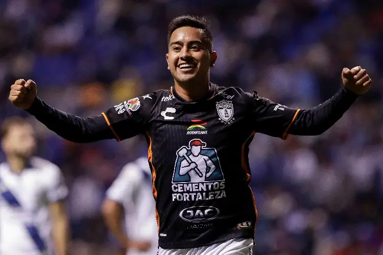 Pachuca le pasa por encima a un débil Puebla