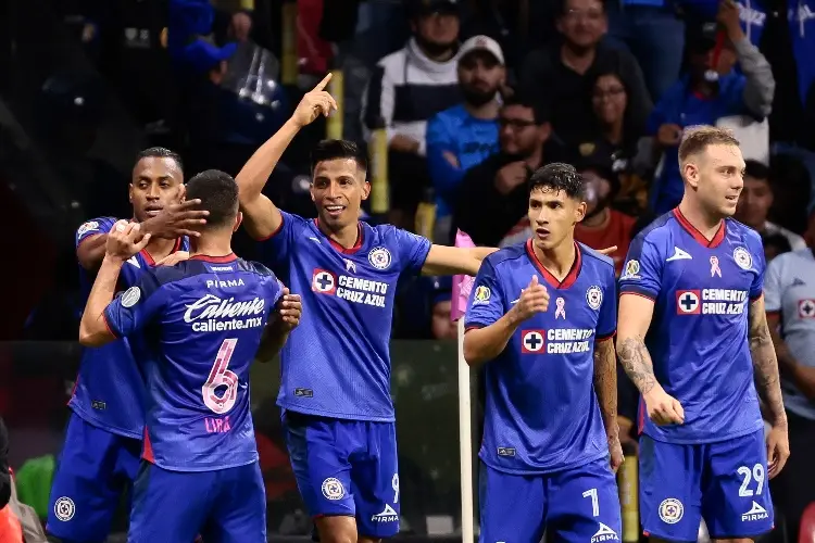 Cruz Azul regresa a jugar de local en el estadio Azteca