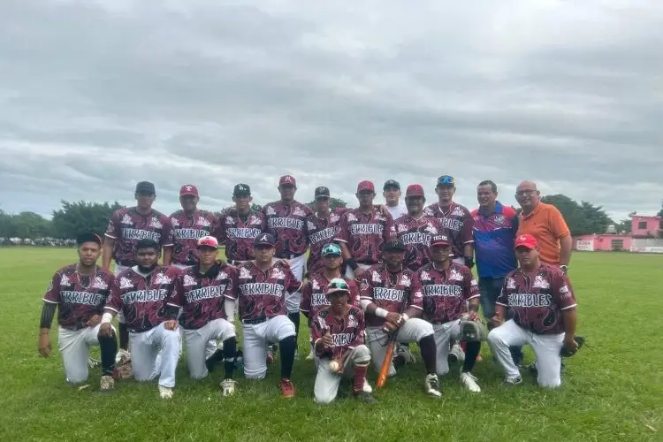 Terribles de El Tejar se acercan al título de la Liga Veracruzana de Beisbol