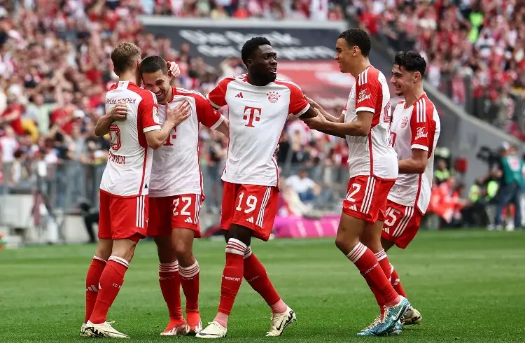 Bayern Múnich gana y retrasa el histórico campeonato del Leverkusen 