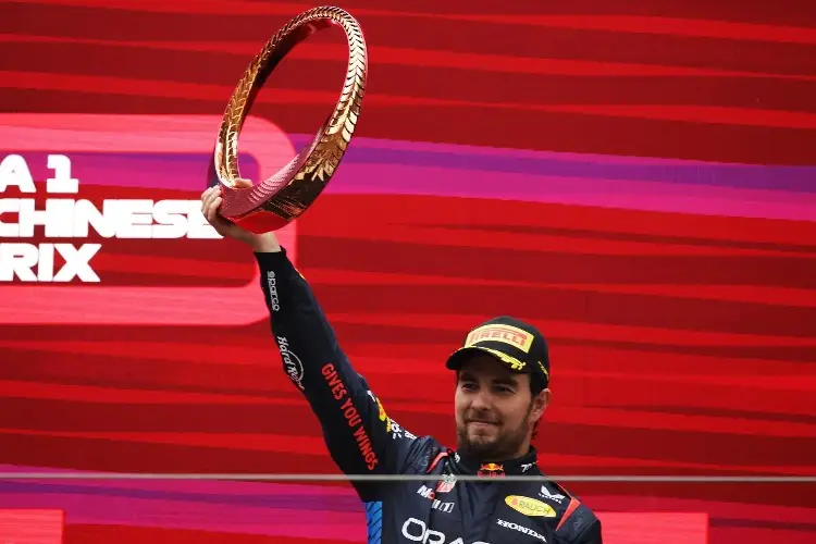 Podio para “Checo” Pérez en el GP de China y Verstappen mantiene su dominio