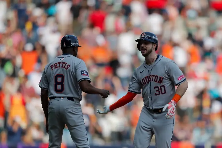 MLB: Astros se impone a los Rockies en la Ciudad de México