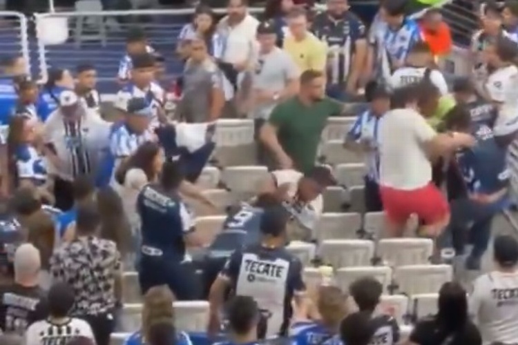 Tremenda bronca en Estadio de Rayados tras eliminación en Concachampions (VIDEO)