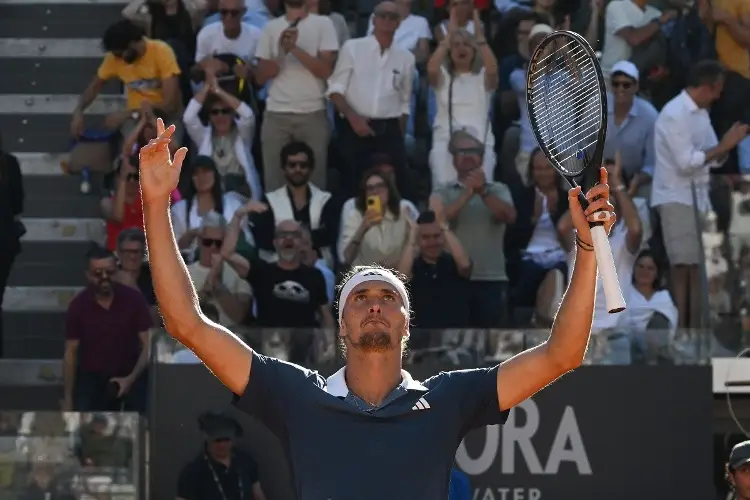 Zverev remonta y avanza a la final del Masters 1000 de Roma
