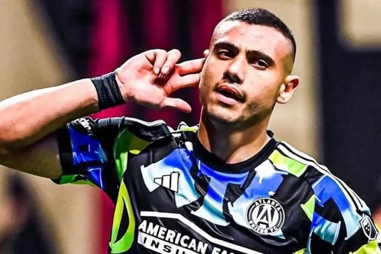 ¿Cómo juega el delantero griego que comprará Cruz Azul? (VIDEO)