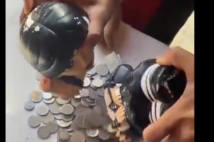 ¡MOMENTAZO! Niña rompe su alcancía para comprar jersey de Camilo Vargas